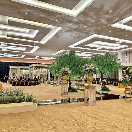 โรงแรมซานติกา เมกา ซิตี้ - เบกาซี เบกาซิ ภายนอก รูปภาพ