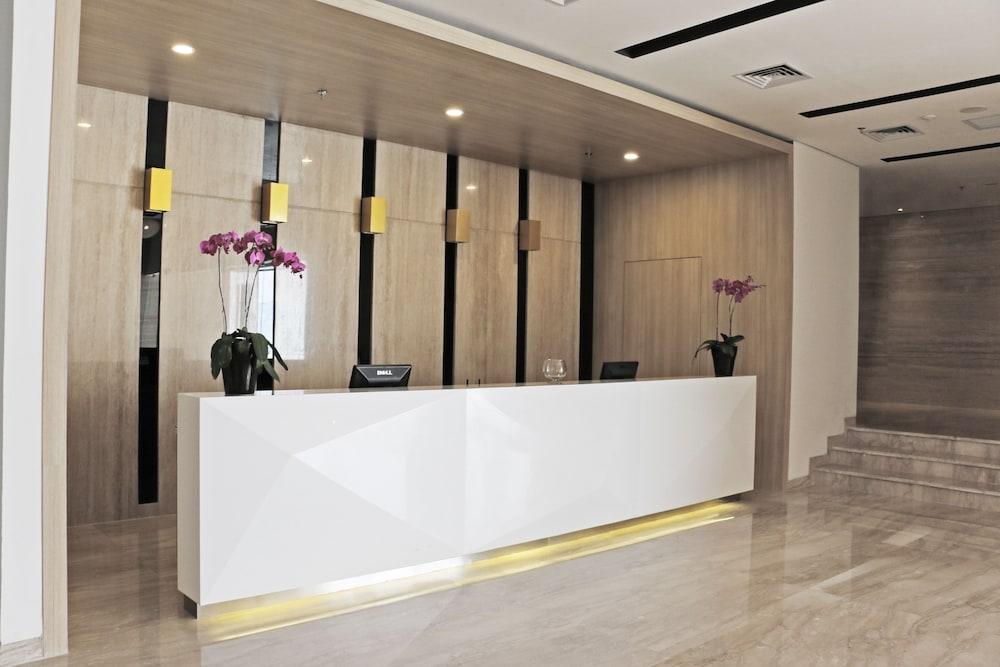 โรงแรมซานติกา เมกา ซิตี้ - เบกาซี เบกาซิ ภายนอก รูปภาพ